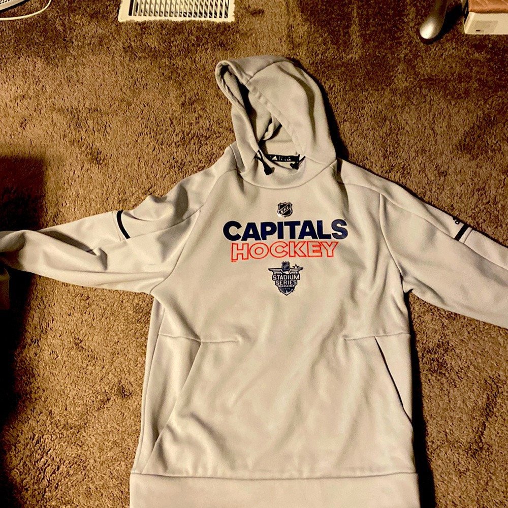 Washington Capitals large adidas hoodie